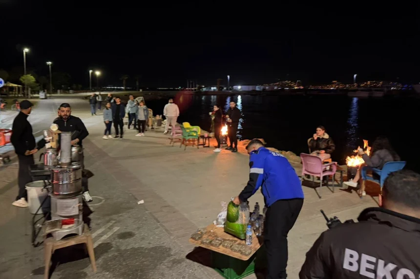 İzmir İnciraltı sahilinde zabıta ekipleri tarafından yapılan fahiş fiyat denetimi
