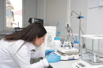 Samsun Büyükşehir Belediyesi'nin hizmete açtığı Bitki Doku Kültürü Laboratuvarı'nda modern tarım uygulamaları