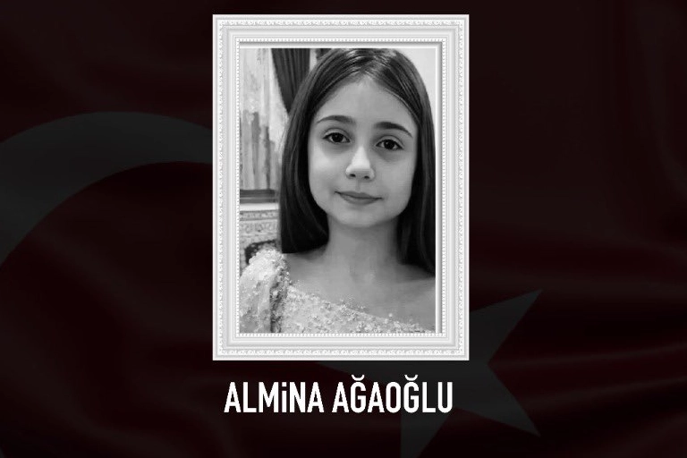 Kahramanmaraş okul saldırısında hayatını kaybeden öğrenci Almina Ağaoğlu'nun fotoğrafı.