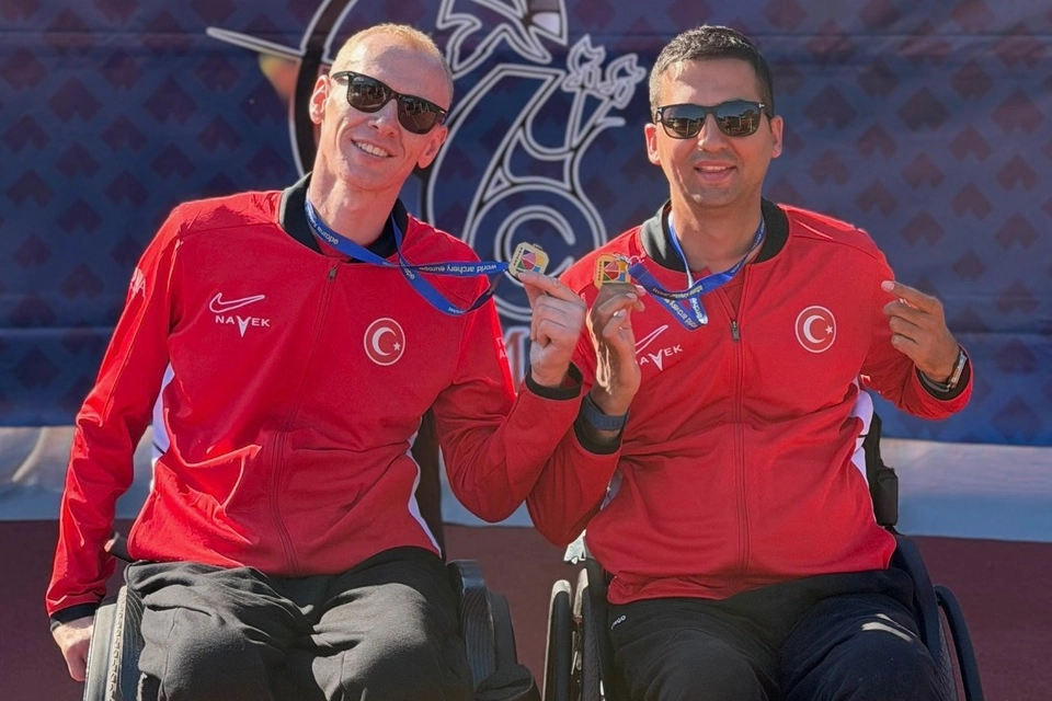 Kayseri Büyükşehir Belediyesi sporcuları para okçuluk Avrupa Şampiyonası'nda şampiyon oldu