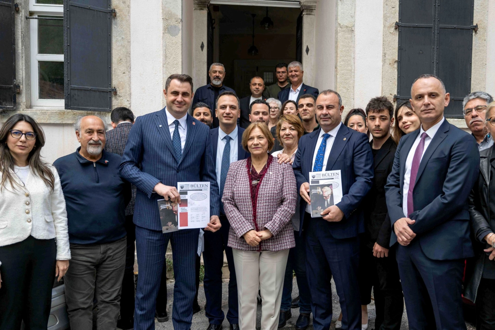 CHP İzmir İl Başkanı Çağatay Güç, Bornova'da halkla buluştu.