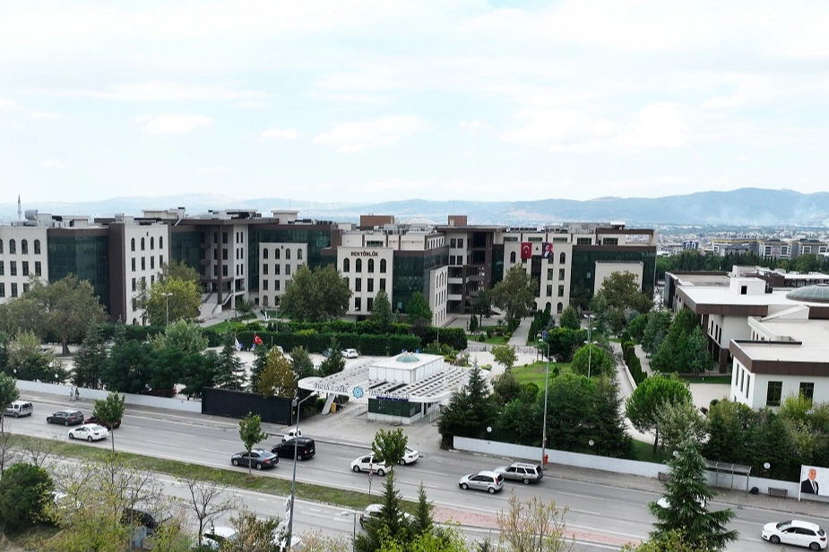 Bursa Teknik Üniversitesi'nin Akdeniz baklagillerini yeni nesil gıdalara dönüştürme projesi.