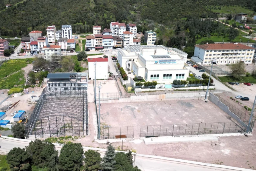 Çamlıtepe Spor Kompleksi inşaatının havadan görünümü