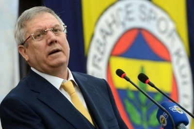 Fenerbahçe eski başkanı Aziz Yıldırım'ın başkanlığa adaylığını açıkladığı ve birlik çağrısı yaptığı an.