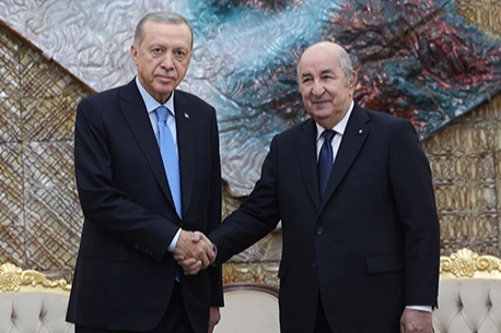 Cezayir Cumhurbaşkanı Abdülmecid Tebbun, Türkiye Cumhurbaşkanı Recep Tayyip Erdoğan ile görüşmek üzere Türkiye'ye geliyor.