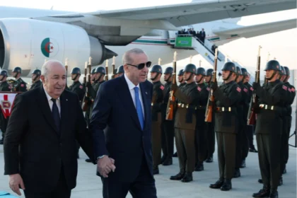 Cezayir Cumhurbaşkanı Abdülmecid Tebbun'un Ankara ziyaretinde Cumhurbaşkanı Erdoğan ile görüşmesi.