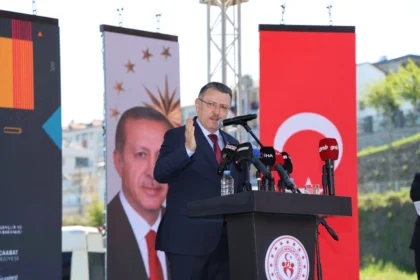 Trabzon Akçaabat Yarı Olimpik Yüzme Havuzu açılışı