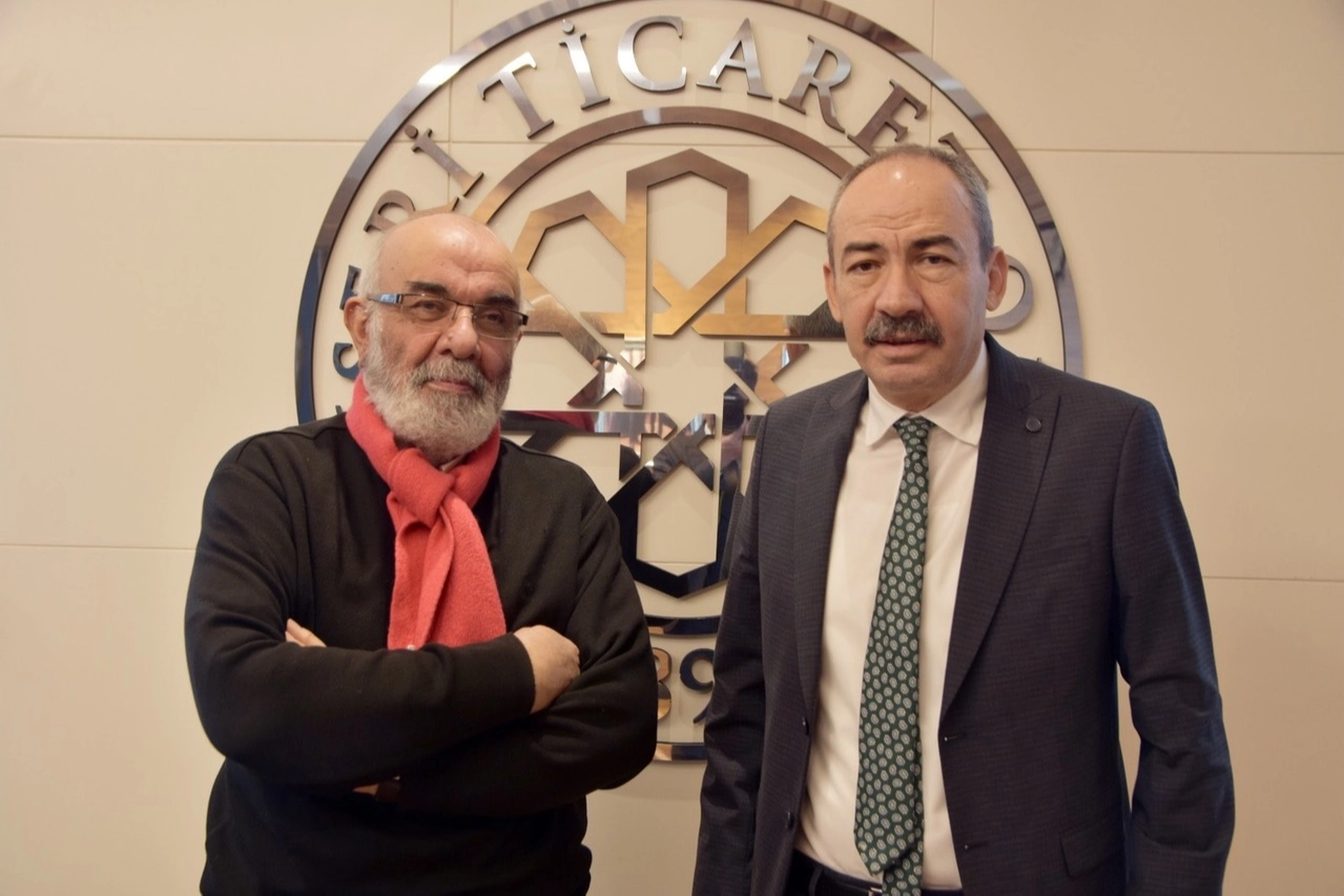 Kayseri Ticaret Odası Başkanı Ömer Gülsoy Anneler Günü mesajı veriyor.